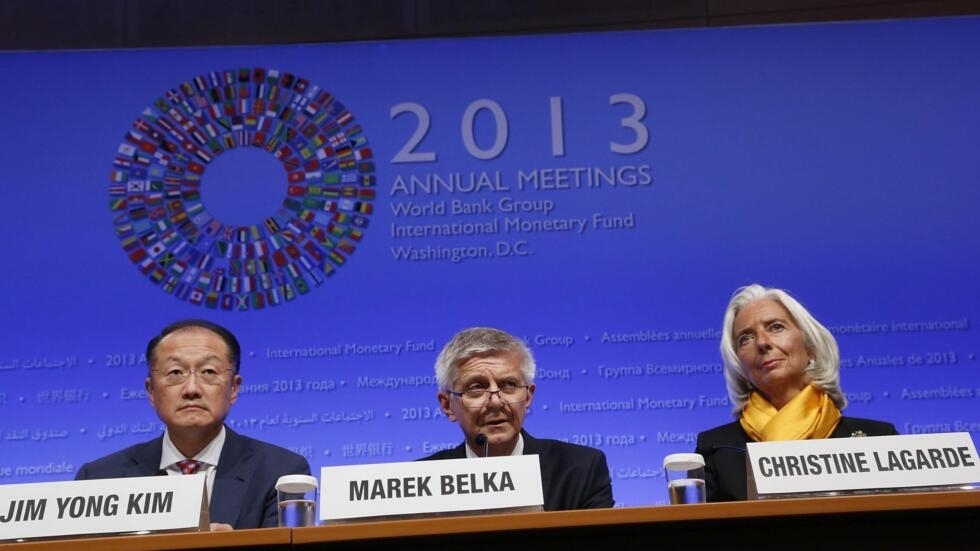 christine lagarde đóng góp cho quỹ tiền tệ Quốc tế và ngân hàng thế giới